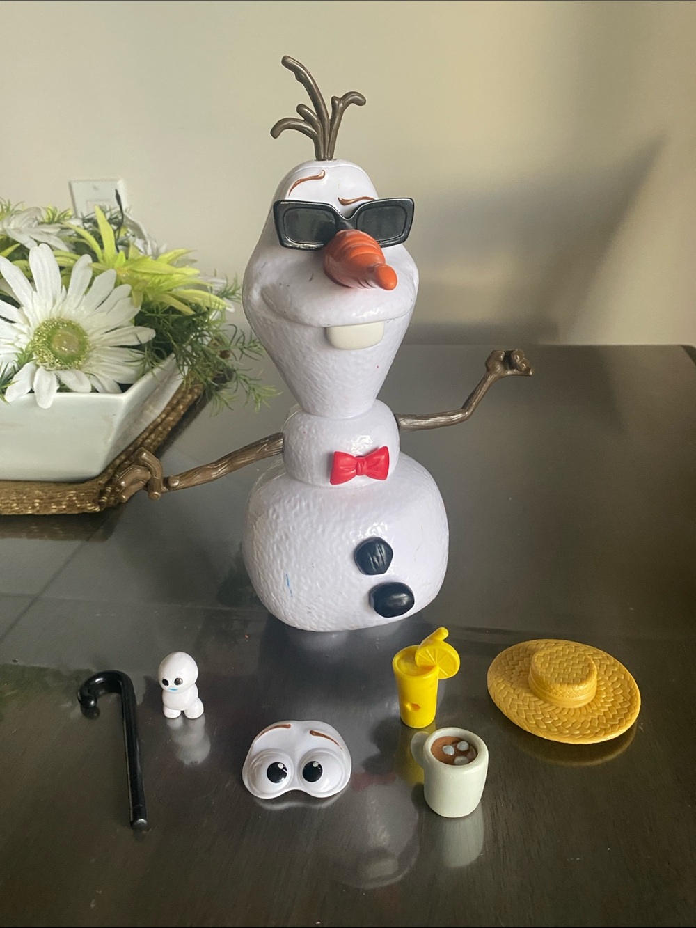 Disney Frozen OLAF Switch em Up toys “Build a Snowman” DIY Activities